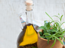 Add 3 Drops of Oregano Oil to Water and SEE What Happens to Your Lungs